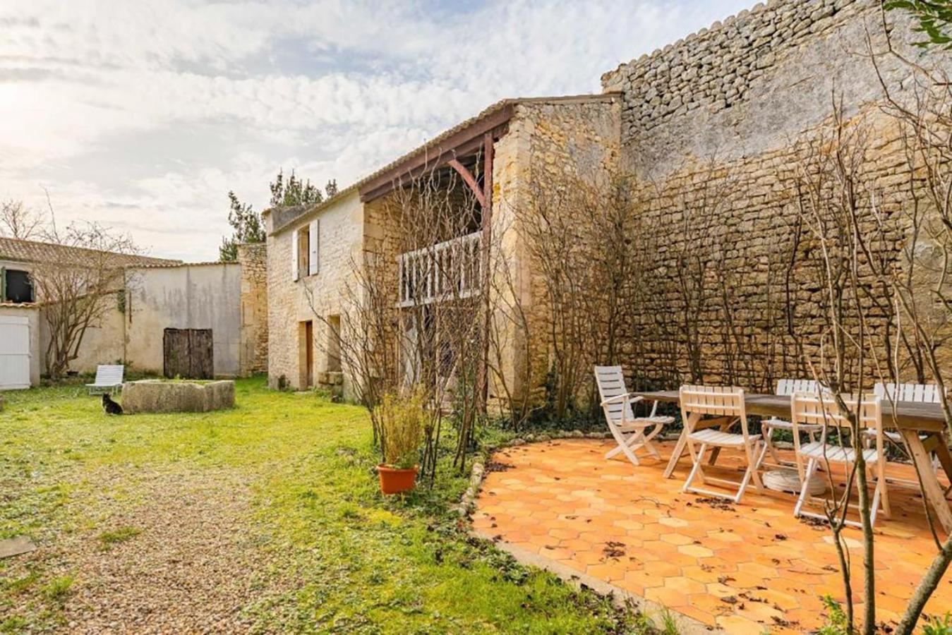 Chambres Et Table D'Hotes Maison Garesche Nieulle-sur-Seudre Exterior photo
